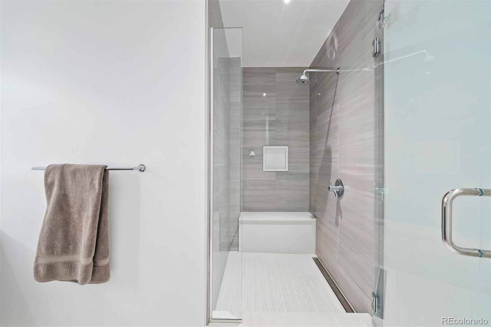 155 Steele Street Unit: 414