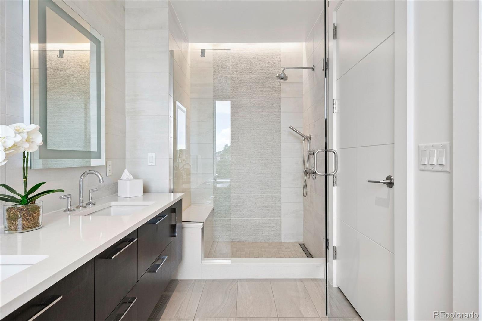 155 Steele Street Unit: 414