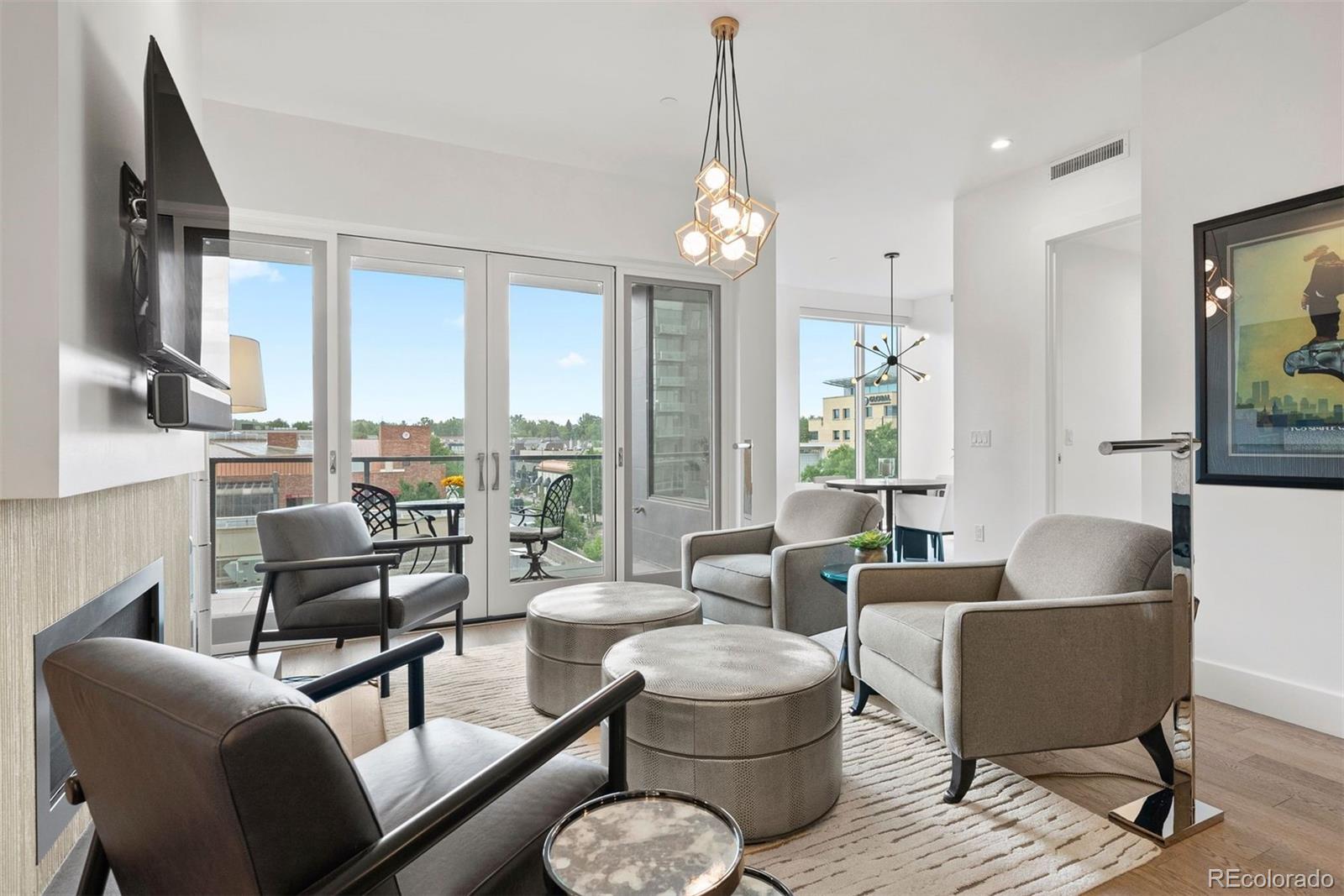 155 Steele Street Unit: 414