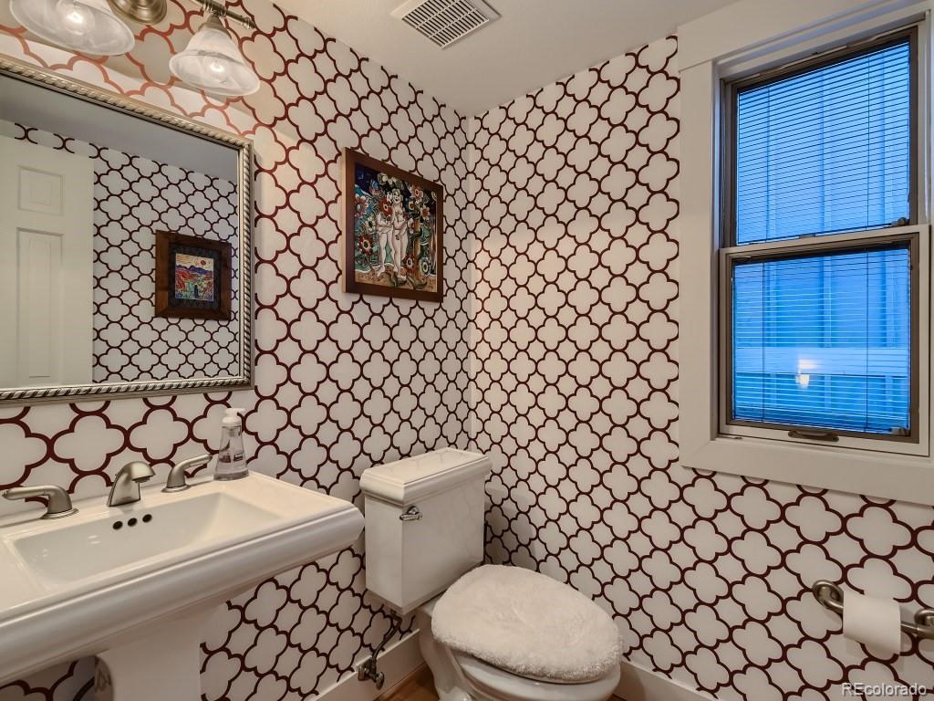 8164 E Mineral Drive