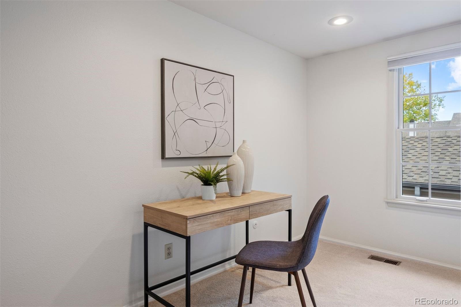 6752 E Briarwood Drive