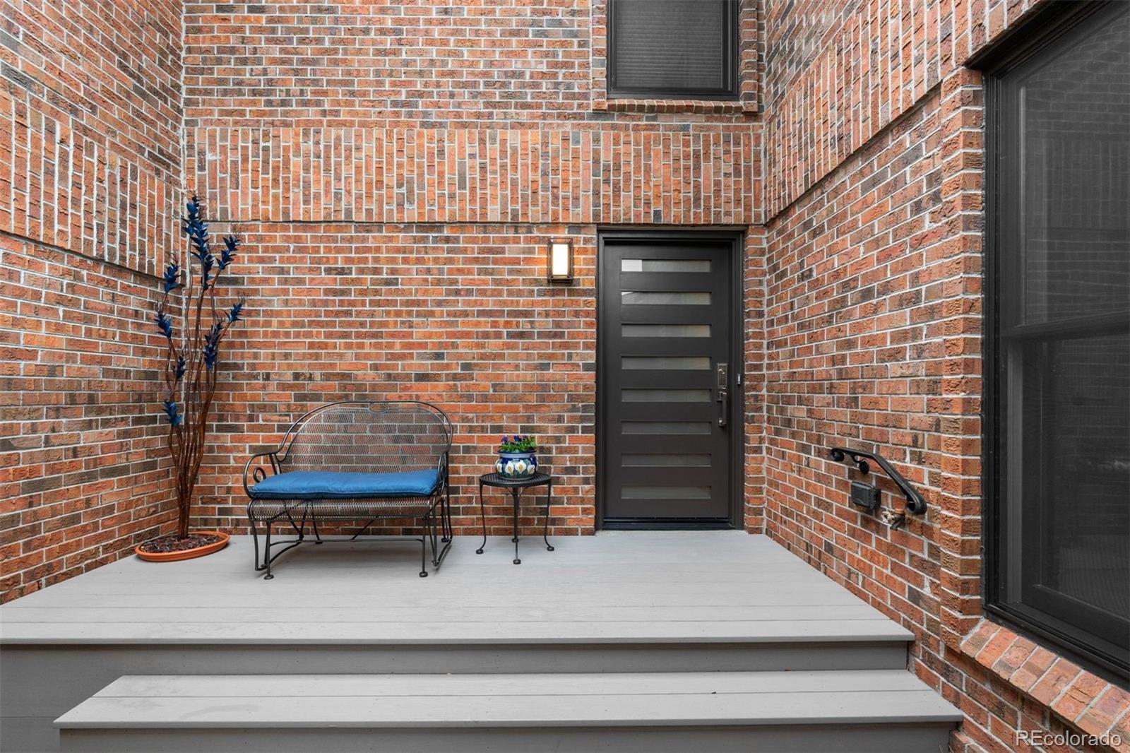 6000 W Mansfield Avenue Unit: 16