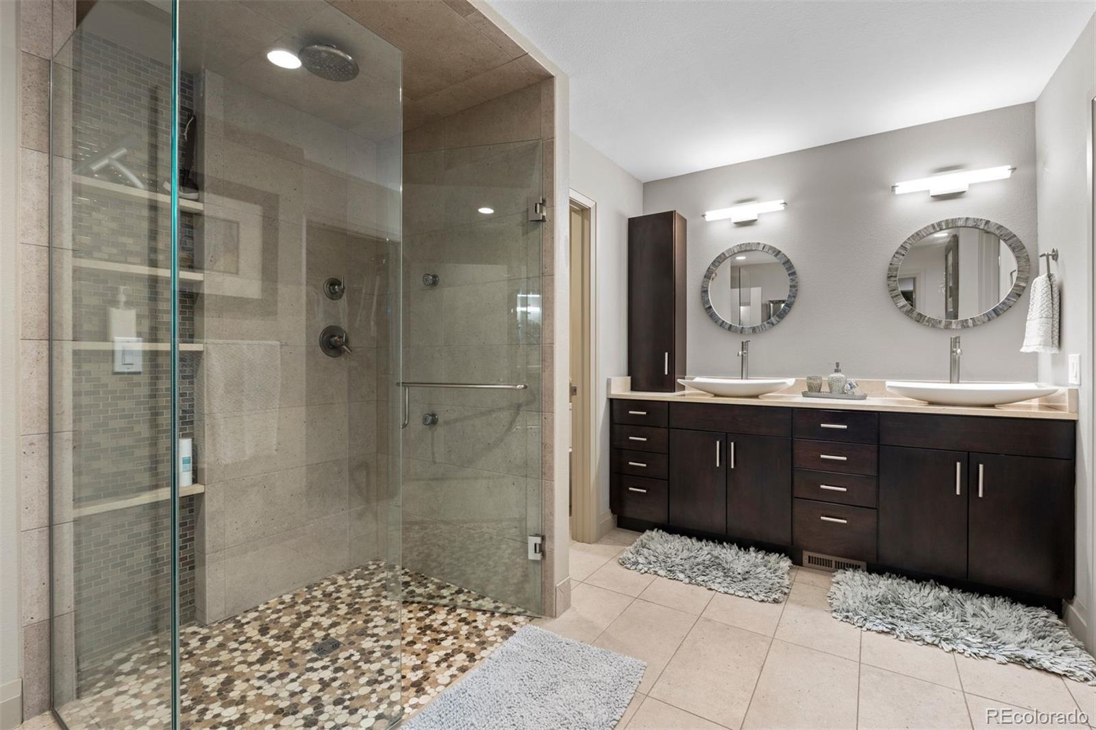 6000 W Mansfield Avenue Unit: 16