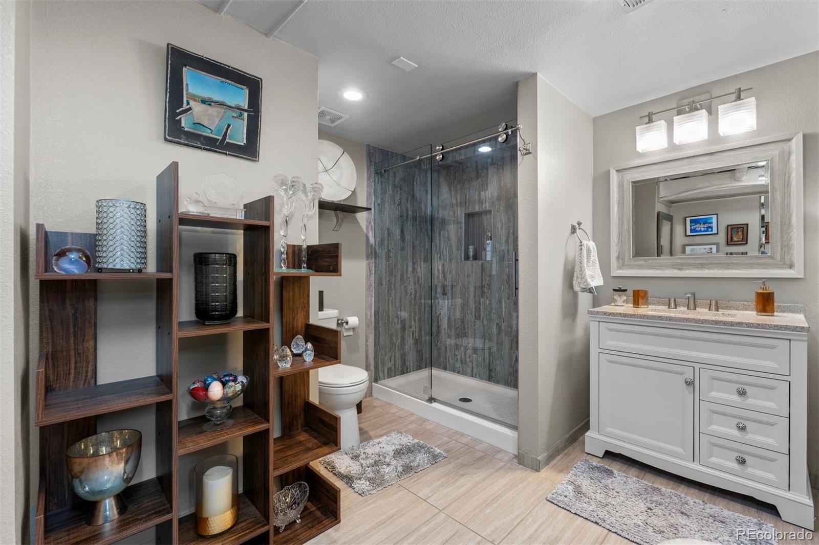 6000 W Mansfield Avenue Unit: 16