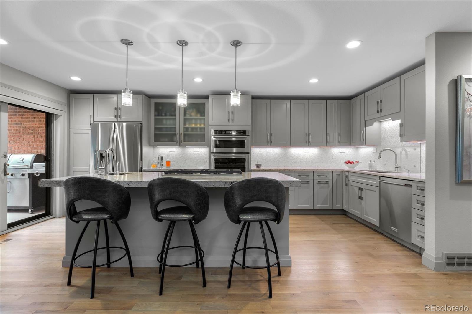 6000 W Mansfield Avenue Unit: 16