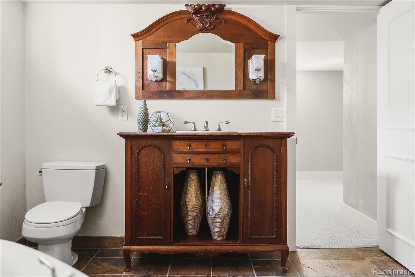 572 S Clarkson Street