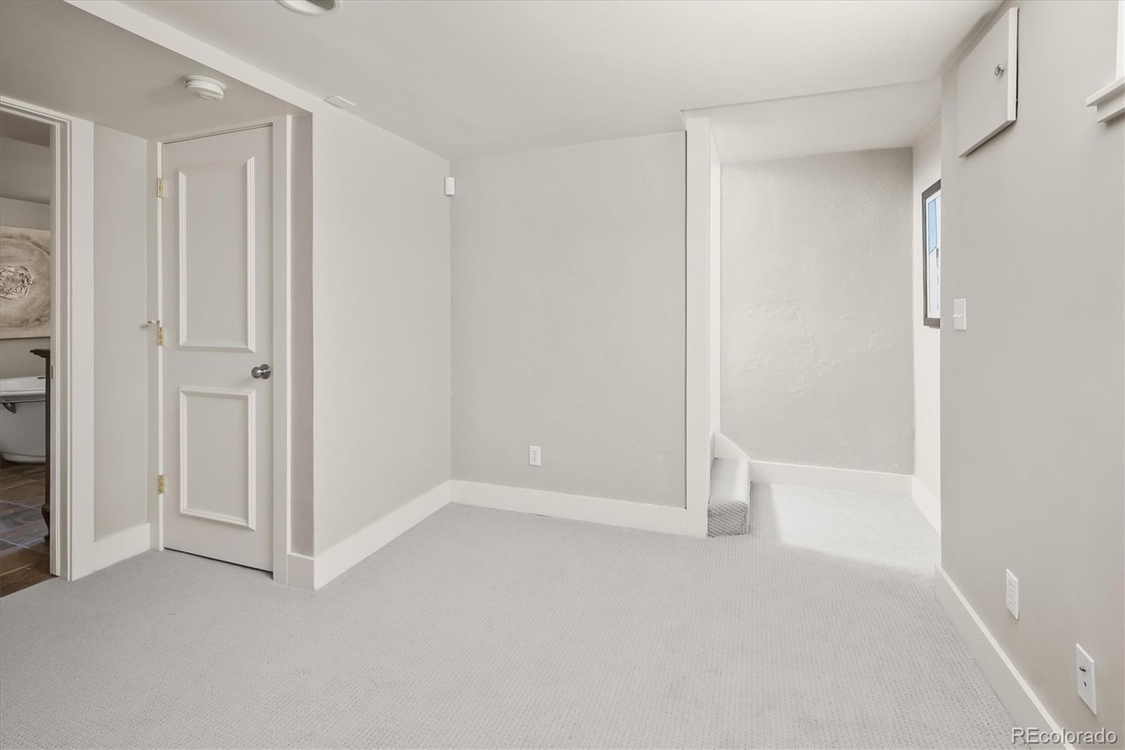 572 S Clarkson Street