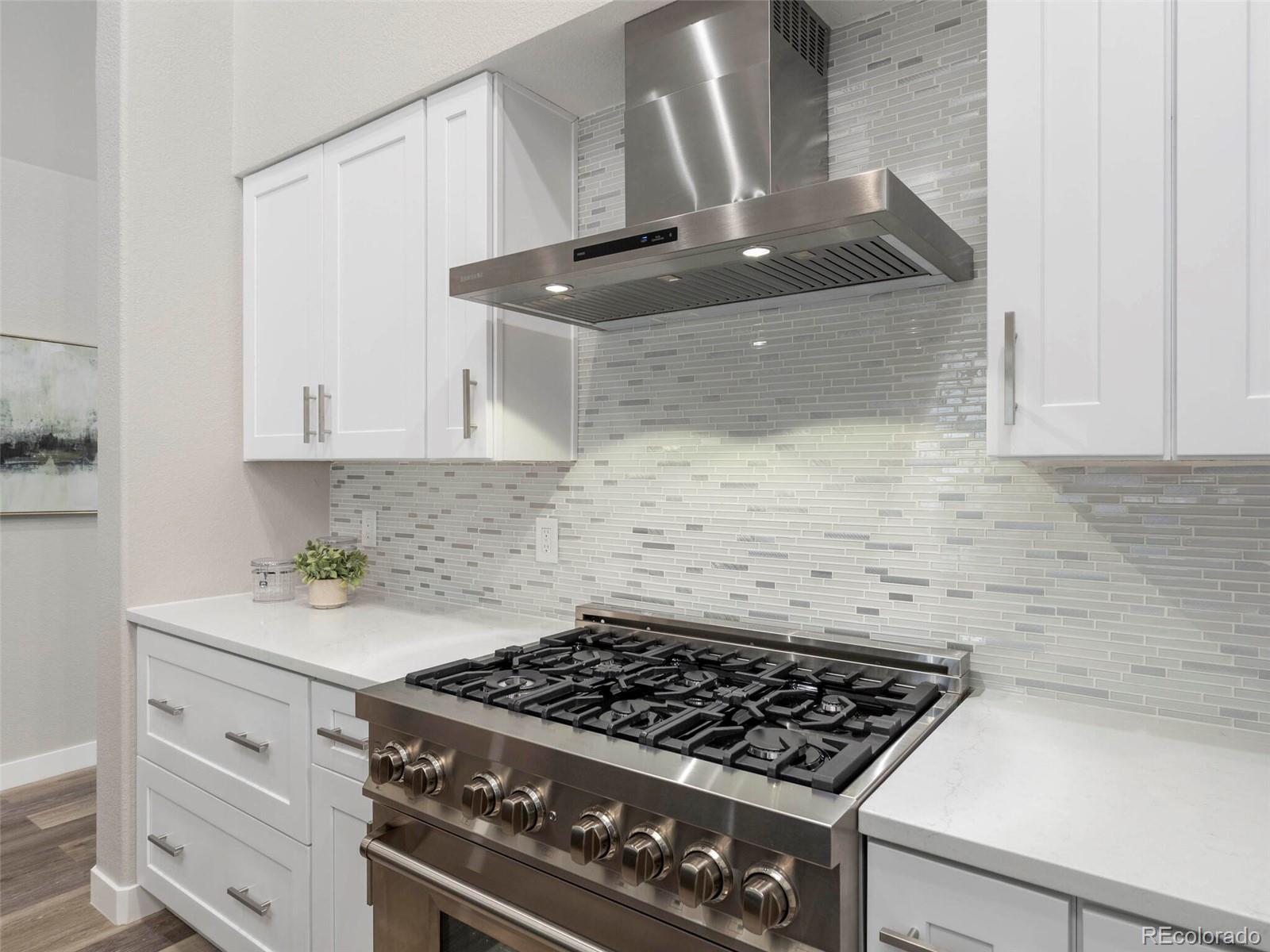 1392 Castlepoint Circle