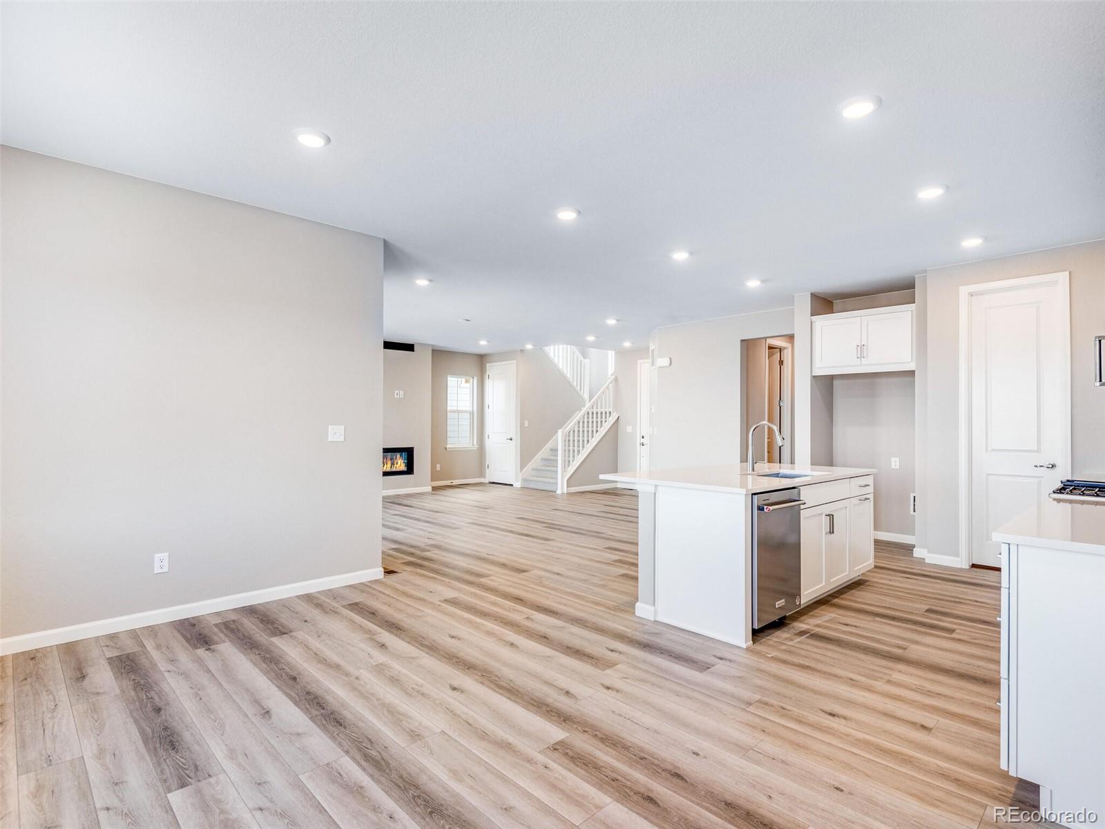 1476 Golden Sill Drive