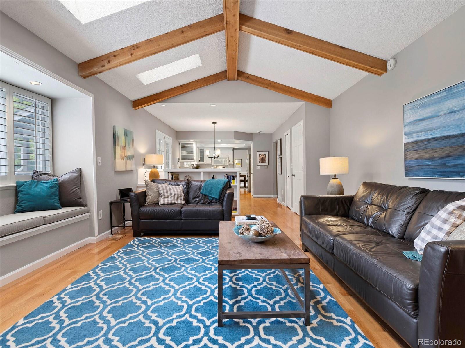 6202 S Jamaica Court