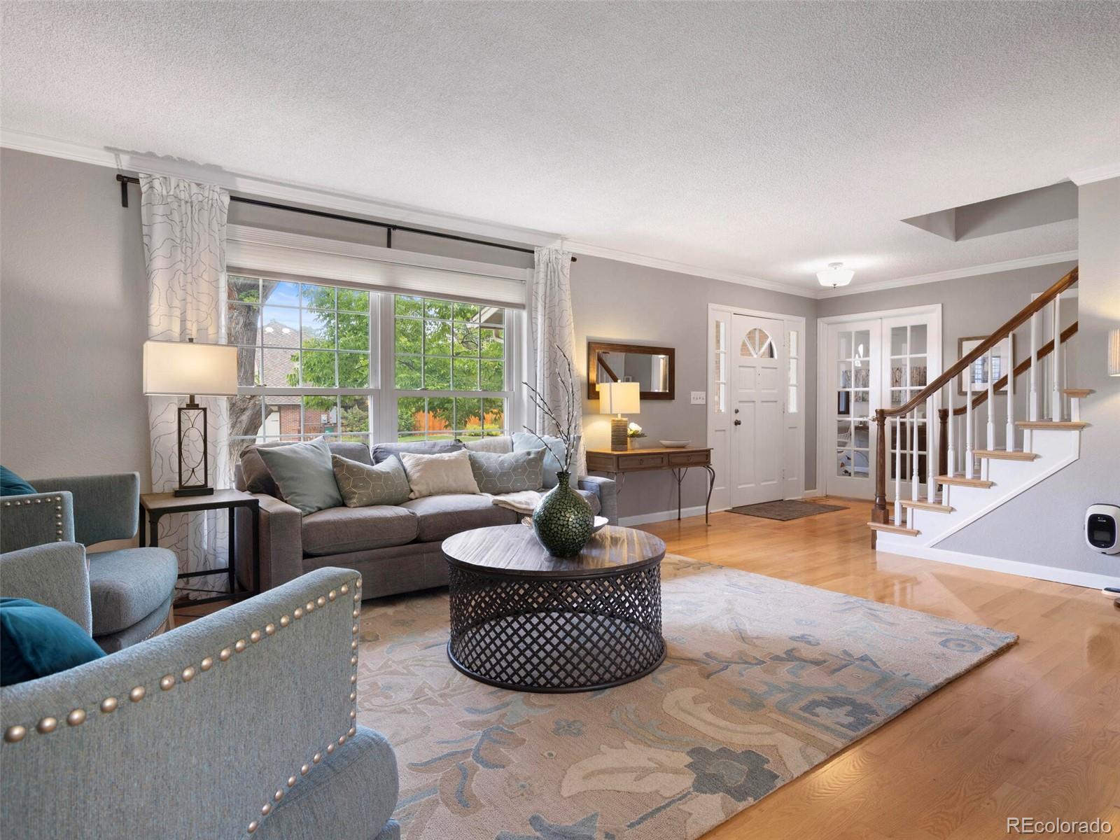 6202 S Jamaica Court