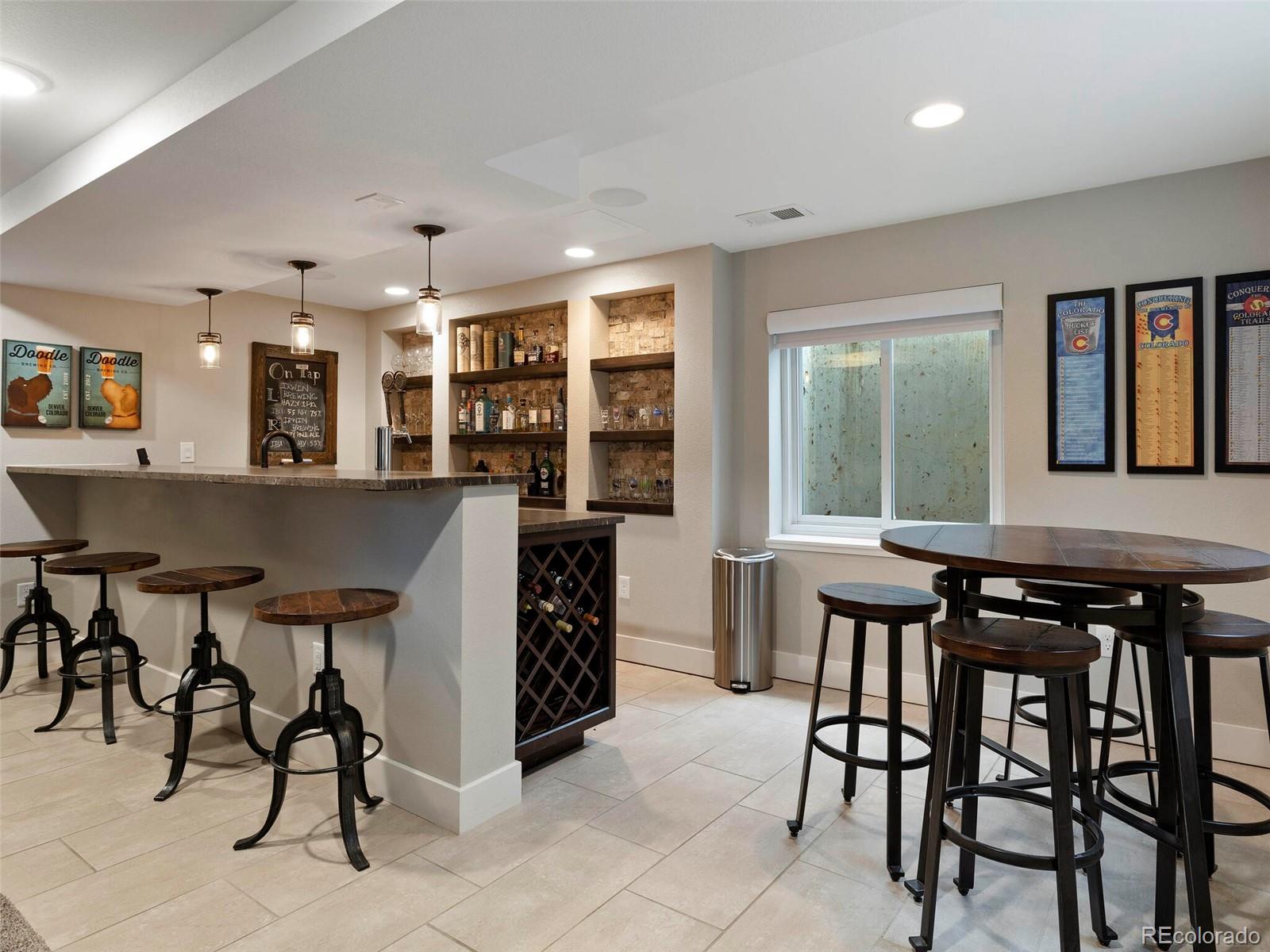 6202 S Jamaica Court