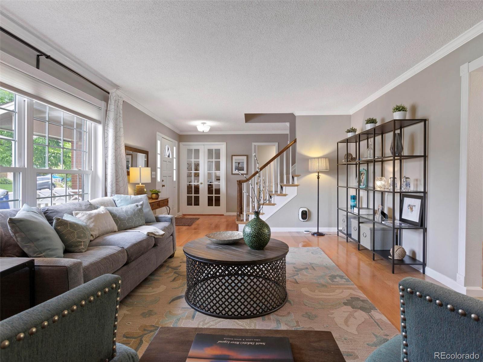 6202 S Jamaica Court