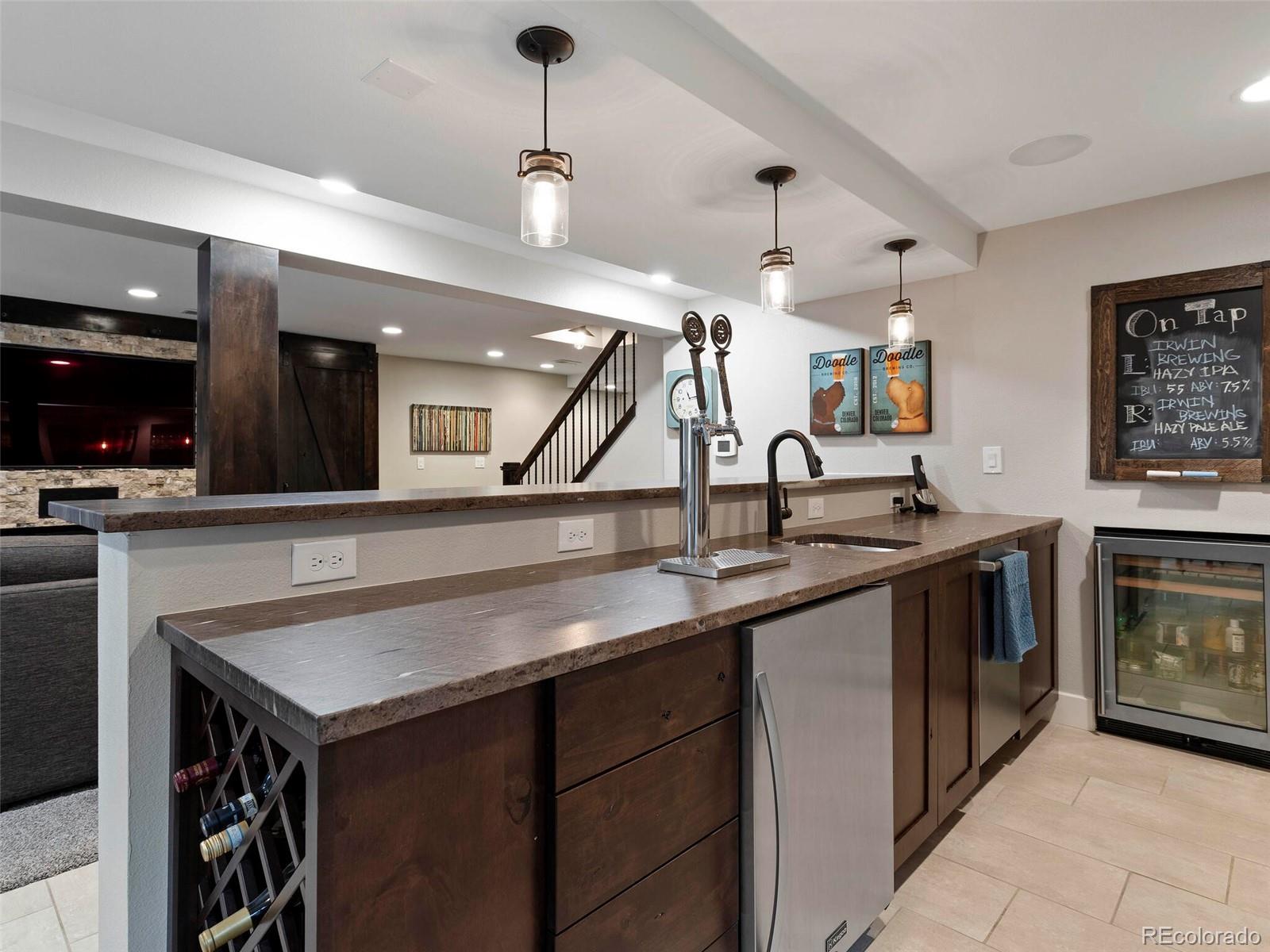 6202 S Jamaica Court