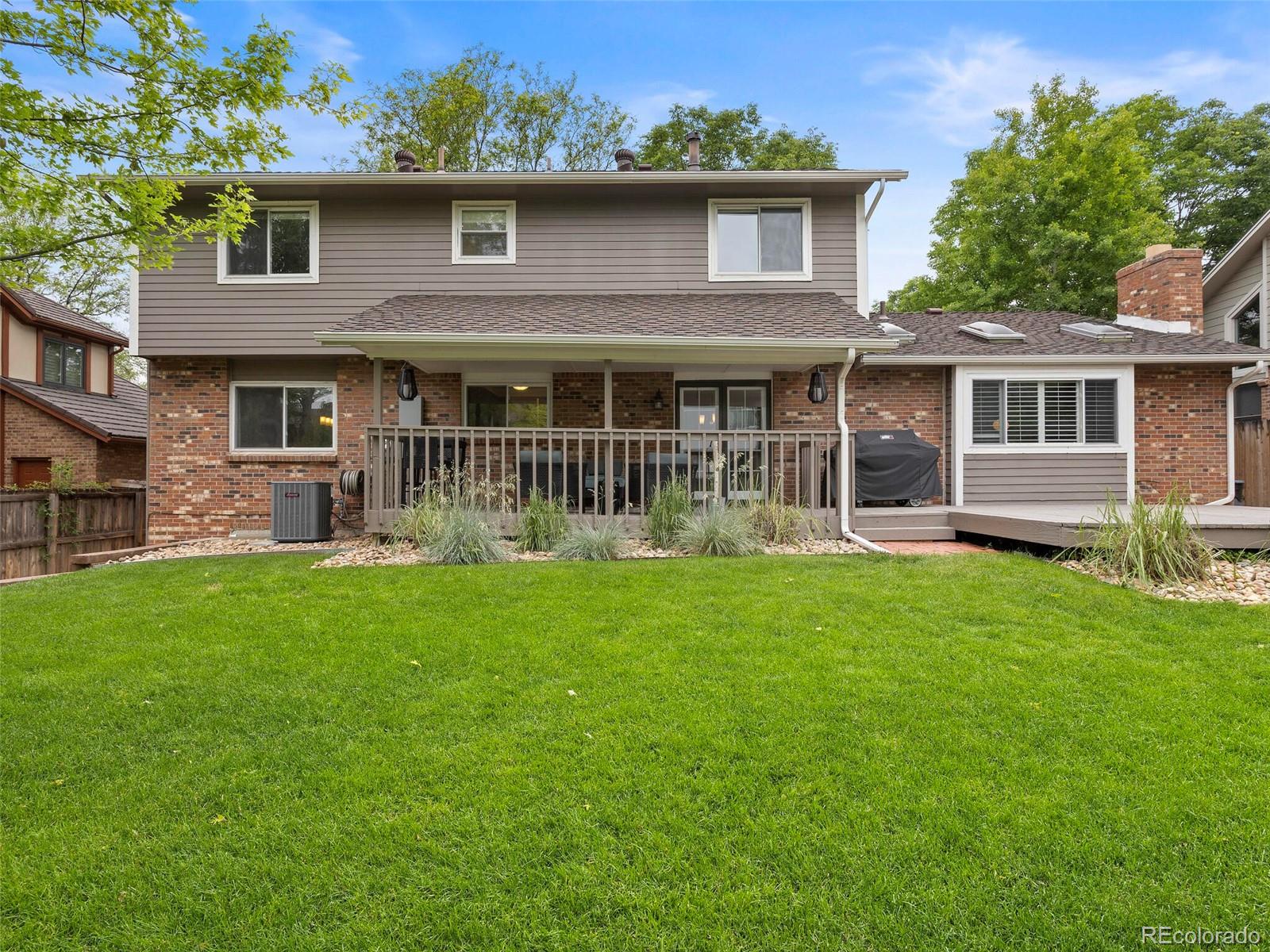 6202 S Jamaica Court