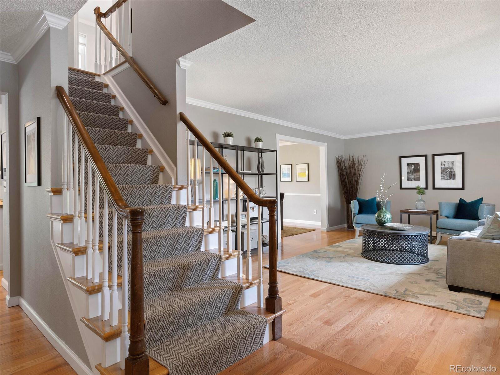 6202 S Jamaica Court