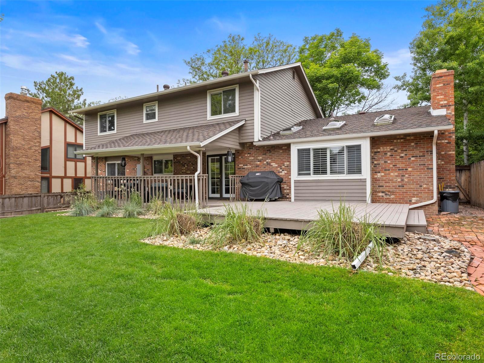 6202 S Jamaica Court