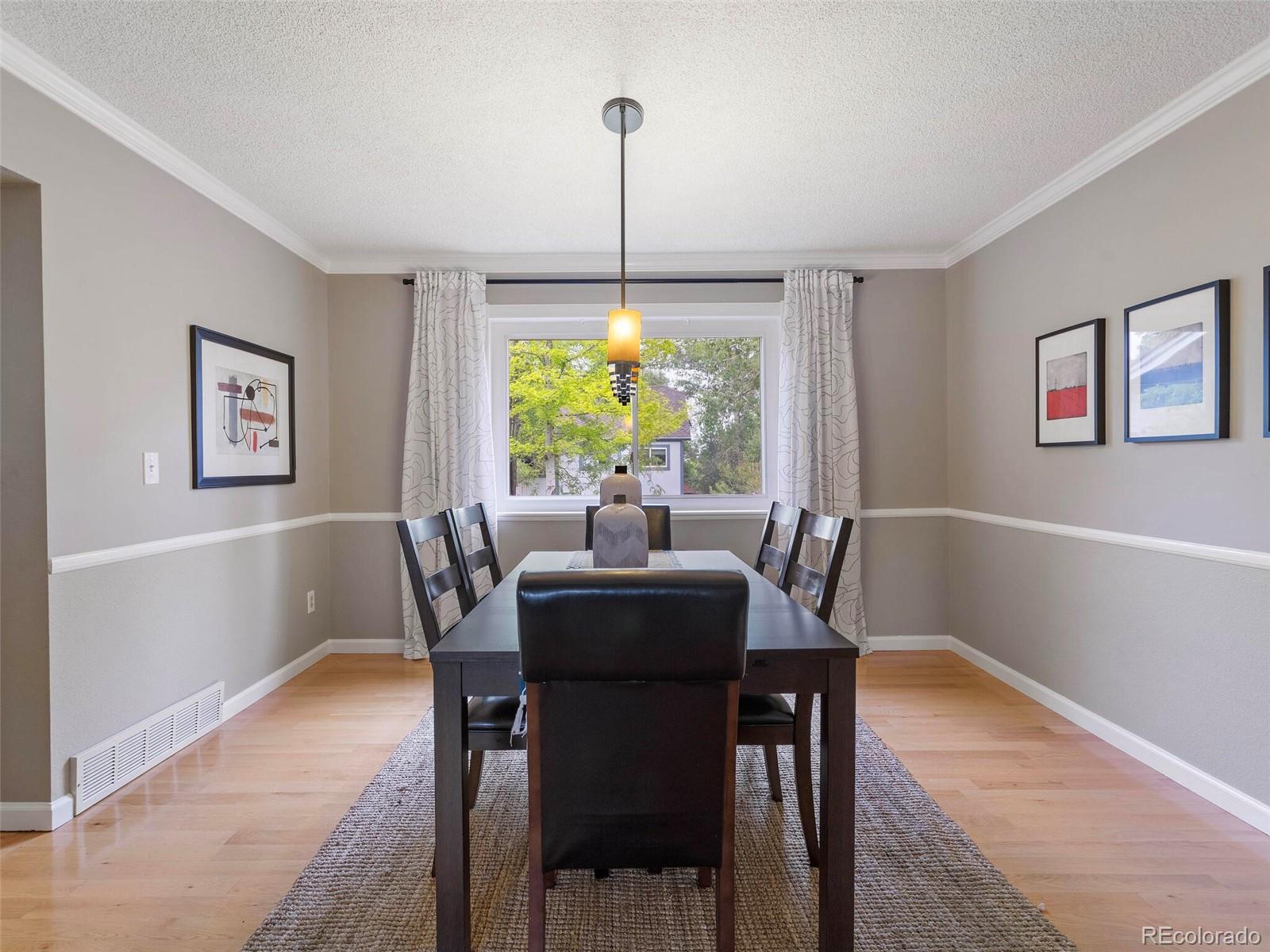 6202 S Jamaica Court