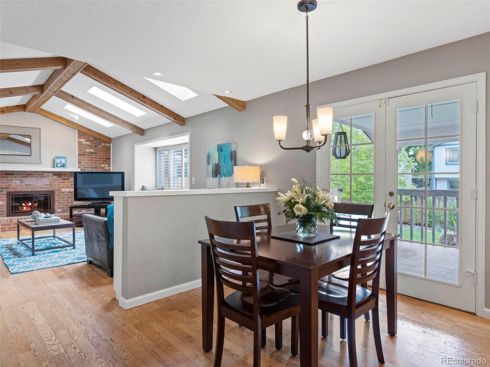 6202 S Jamaica Court