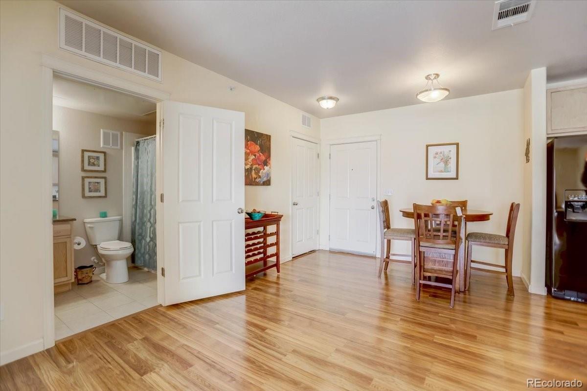 725 Elmhurst Drive Unit: 402