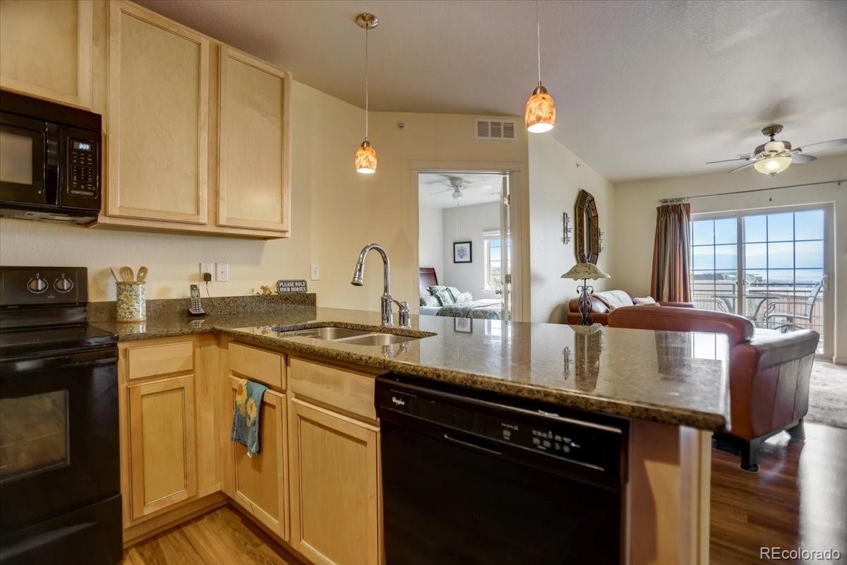 725 Elmhurst Drive Unit: 402