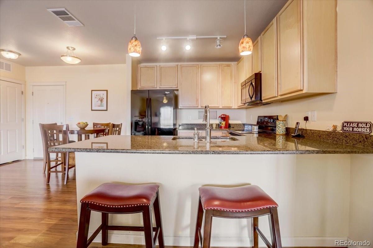 725 Elmhurst Drive Unit: 402