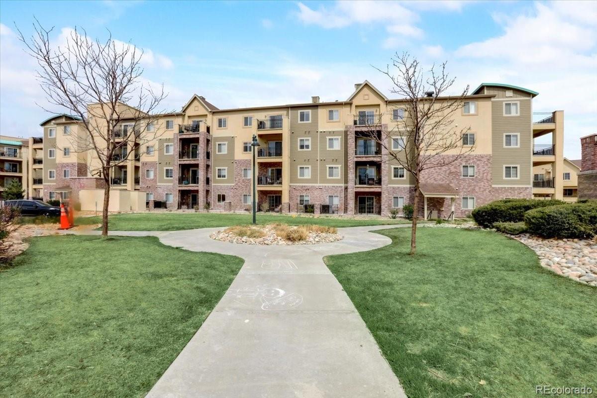 725 Elmhurst Drive Unit: 402
