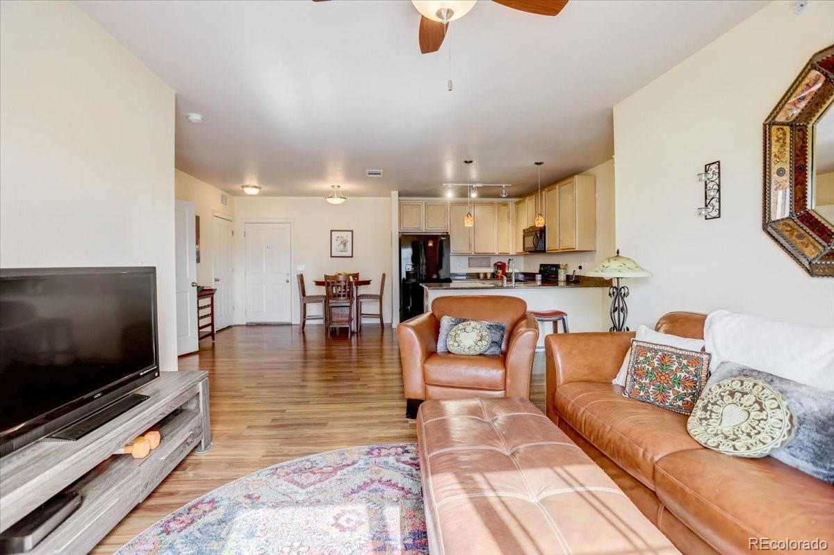 725 Elmhurst Drive Unit: 402