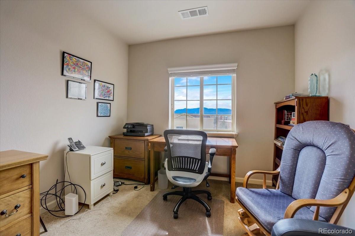 725 Elmhurst Drive Unit: 402