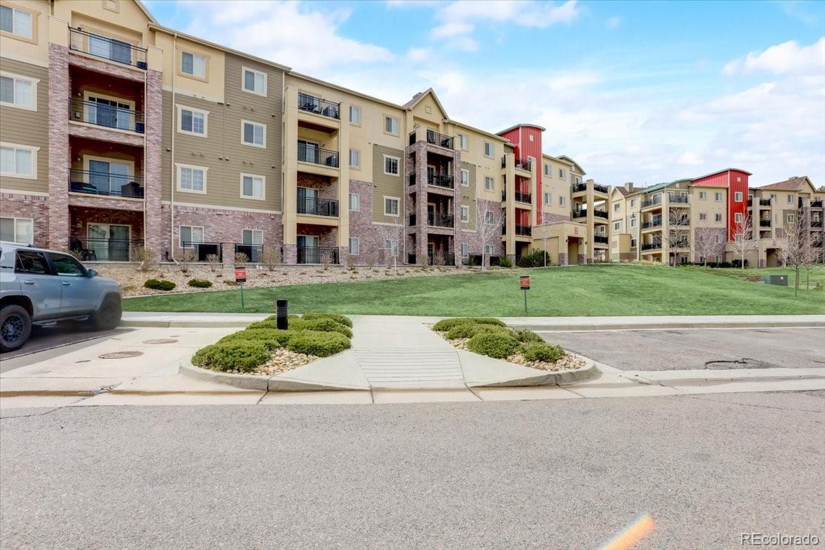 725 Elmhurst Drive Unit: 402