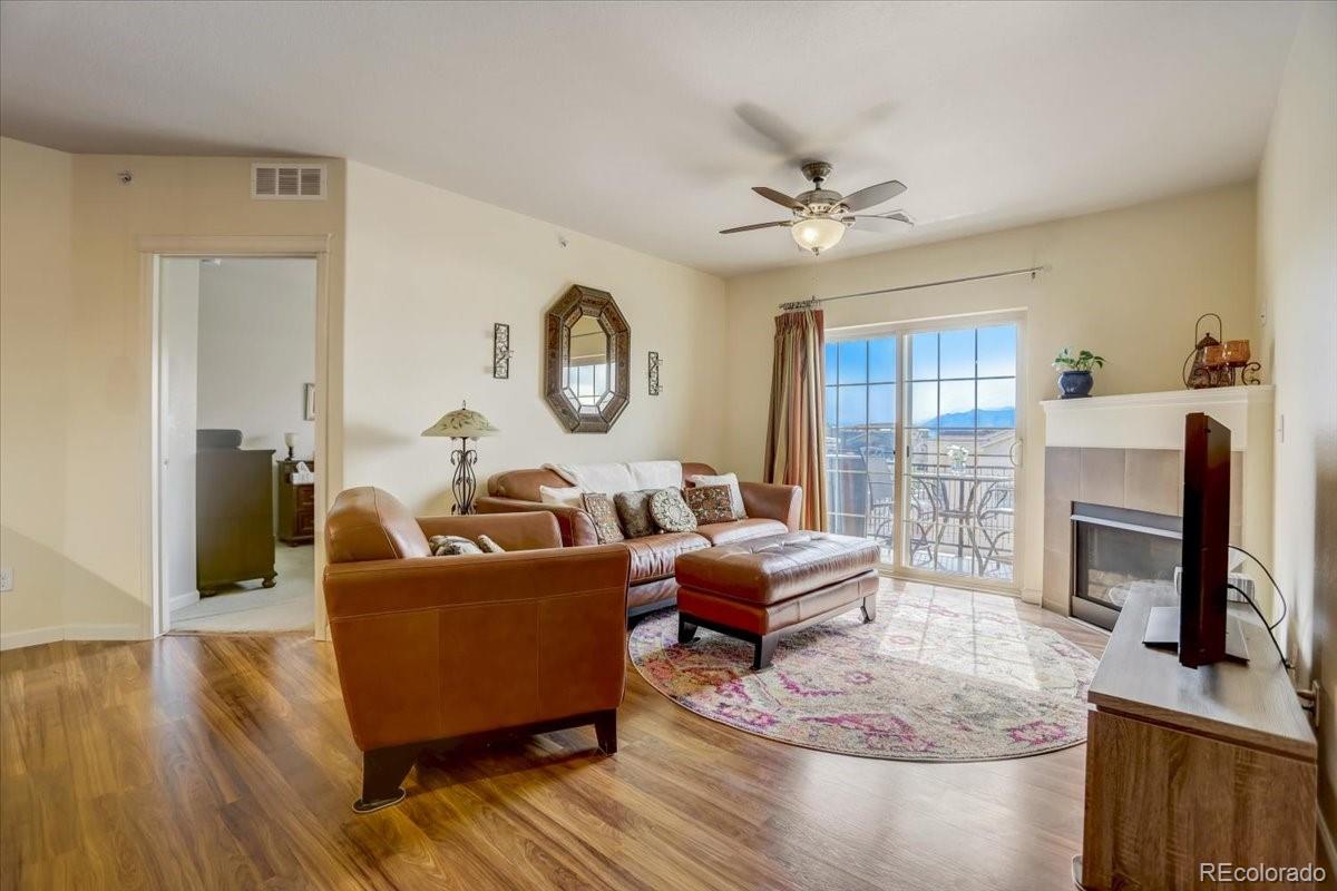 725 Elmhurst Drive Unit: 402