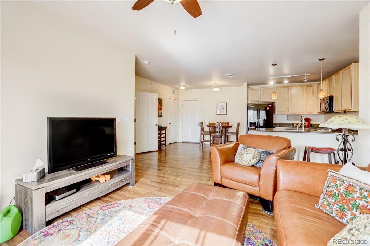 725 Elmhurst Drive Unit: 402