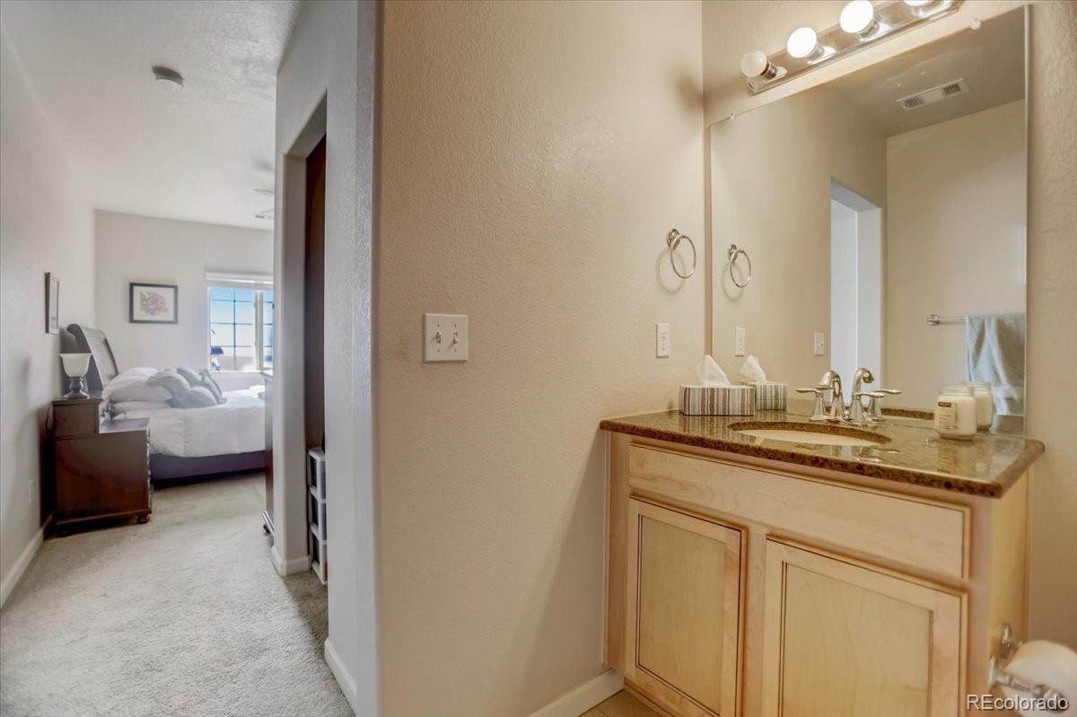 725 Elmhurst Drive Unit: 402