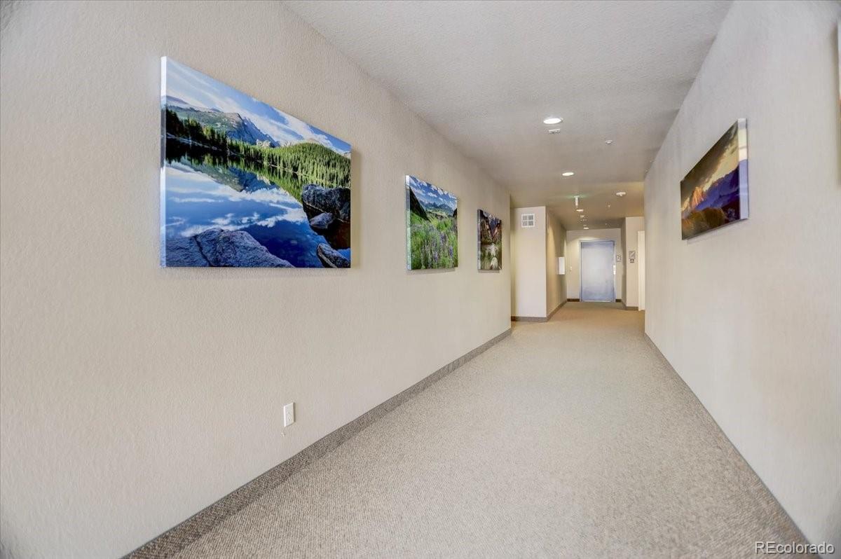 725 Elmhurst Drive Unit: 402