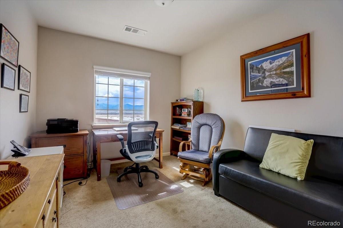 725 Elmhurst Drive Unit: 402