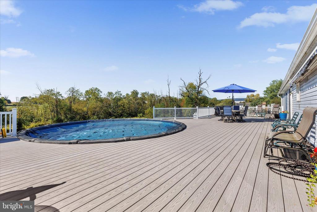40 SEYMOUR DRIVE