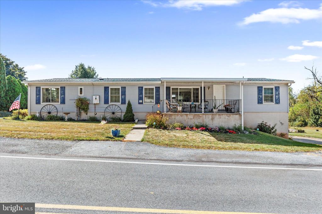 40 SEYMOUR DRIVE