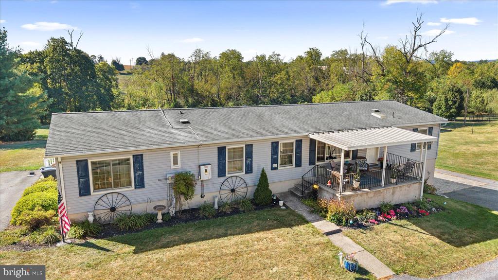 40 SEYMOUR DRIVE