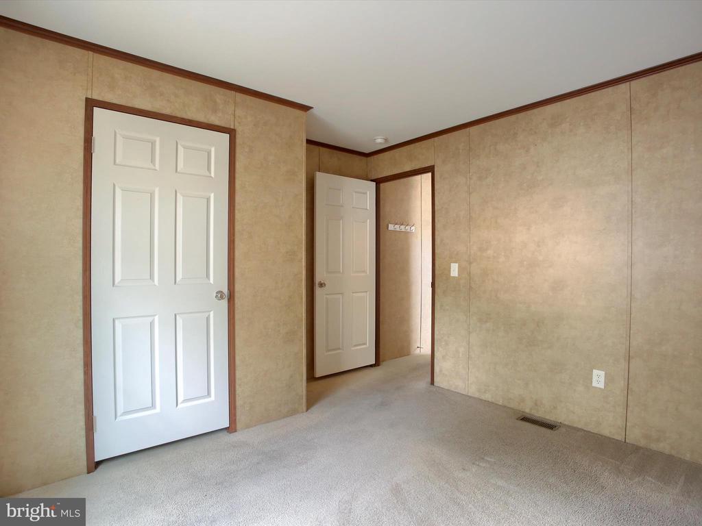 4 MIMOSA LANE