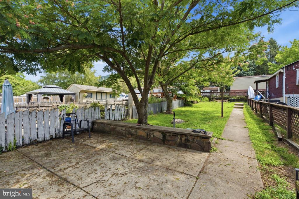 168 AVENUE A STREET