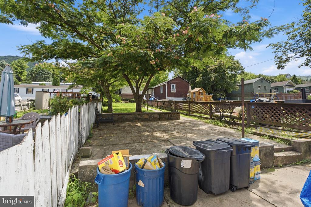 168 AVENUE A STREET