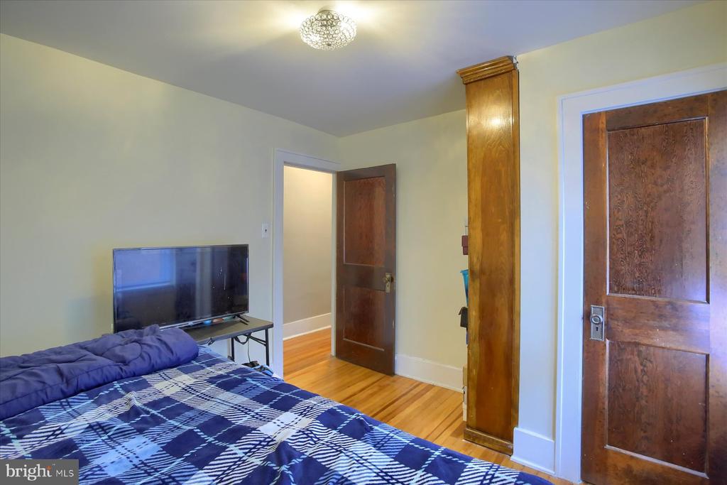 732 S 25TH STREET