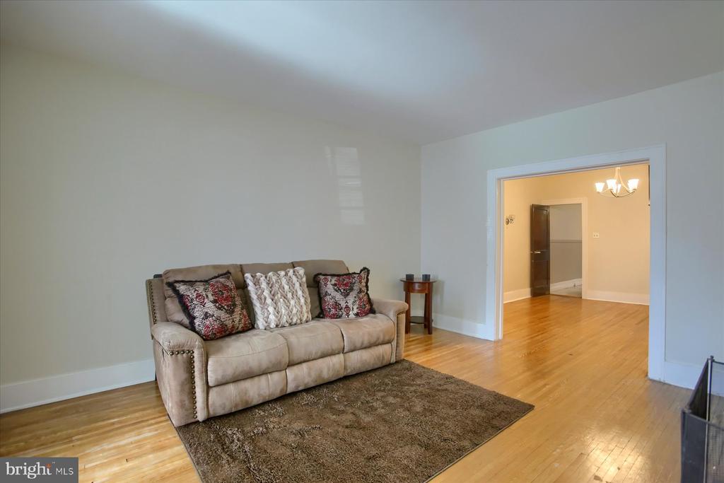 732 S 25TH STREET