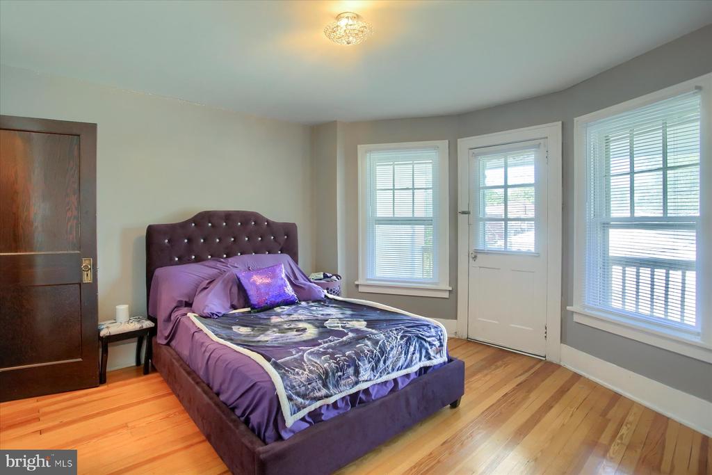 732 S 25TH STREET