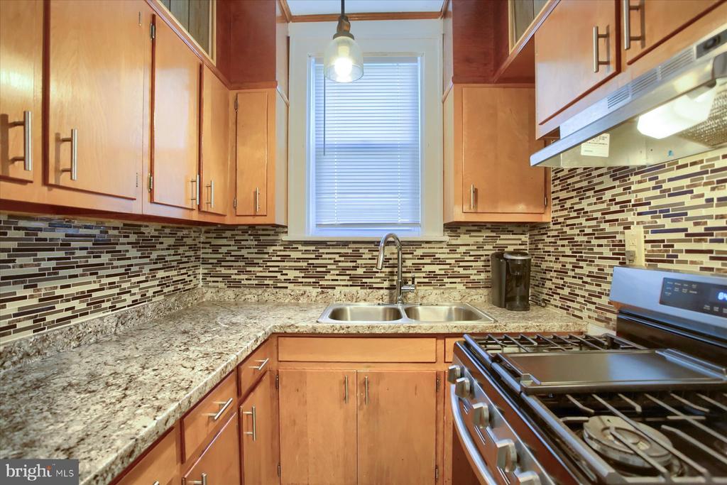 732 S 25TH STREET