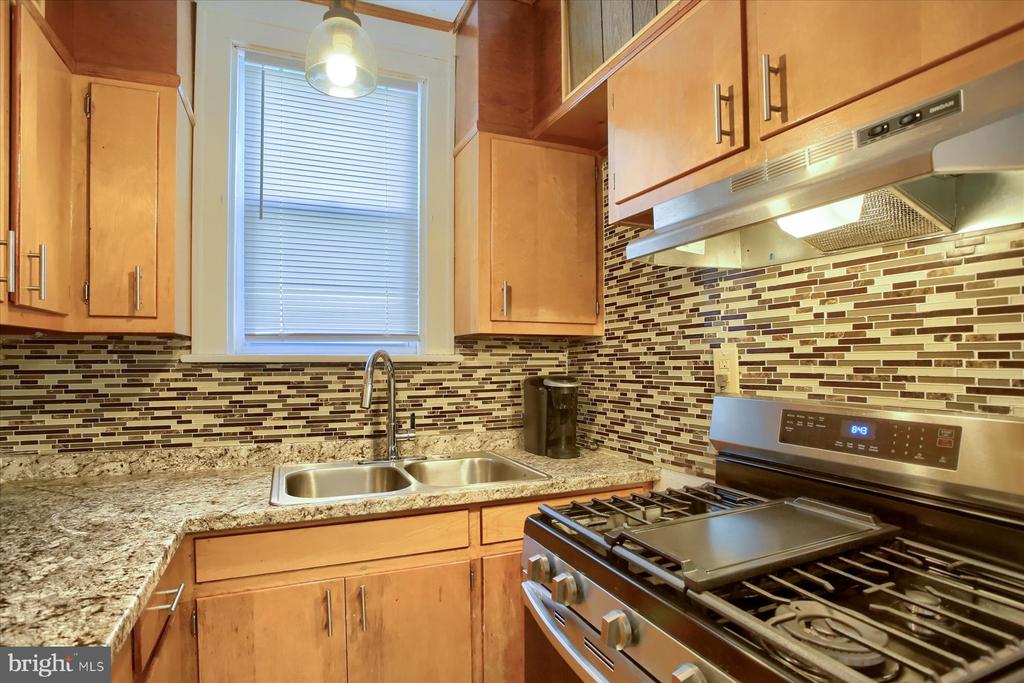 732 S 25TH STREET