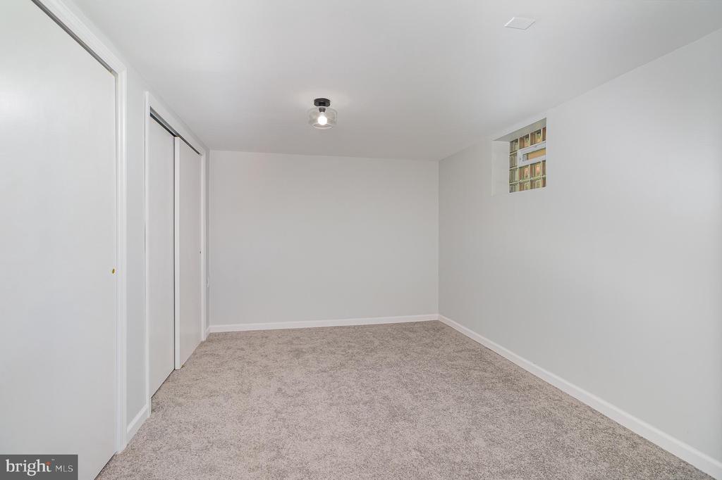 4289 BEAUFORT HUNT DRIVE