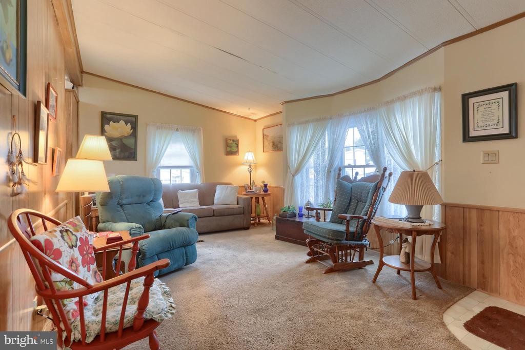 20 MEADOW RUN PLACE