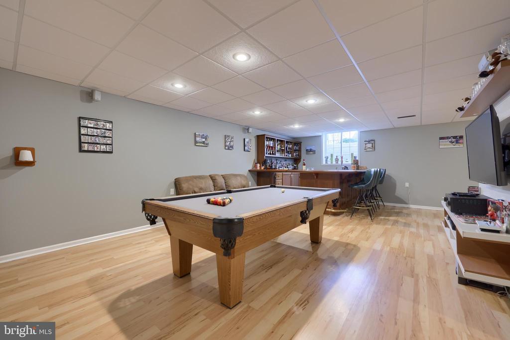 3427 GLENMEDE LANE