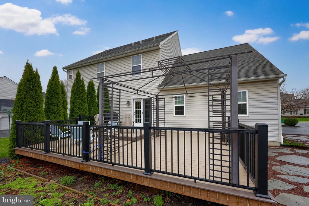 3427 GLENMEDE LANE